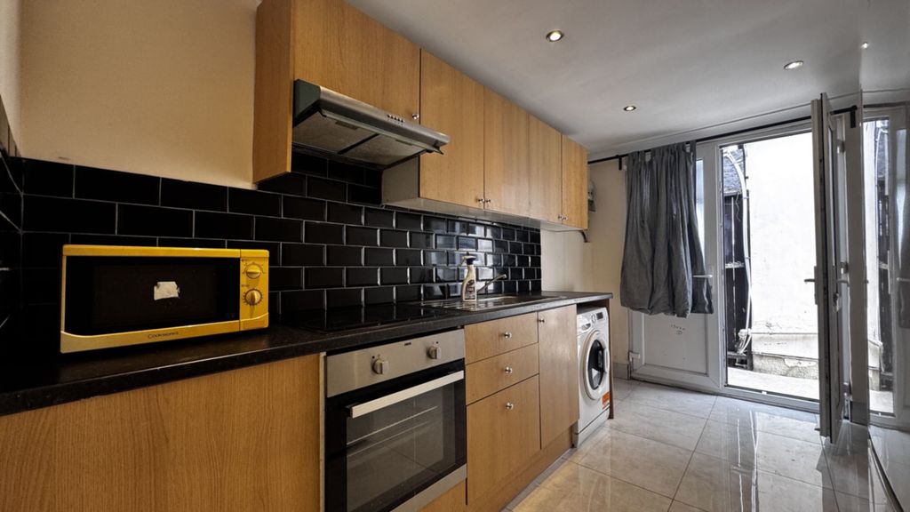 Property photo 1 of 6 Photo 1