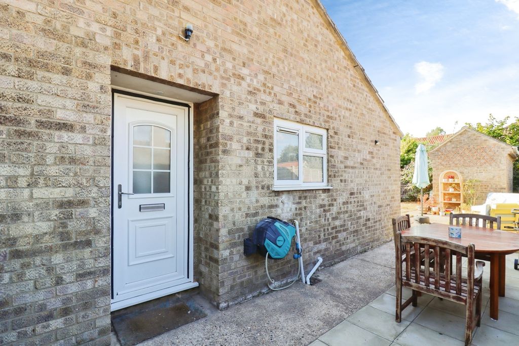 Property photo 2 of 20 Pbox-Img.Jpg