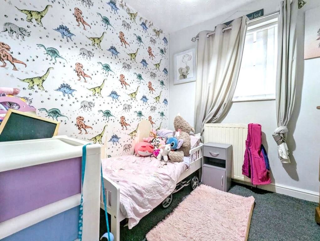 Property photo 3 of 5