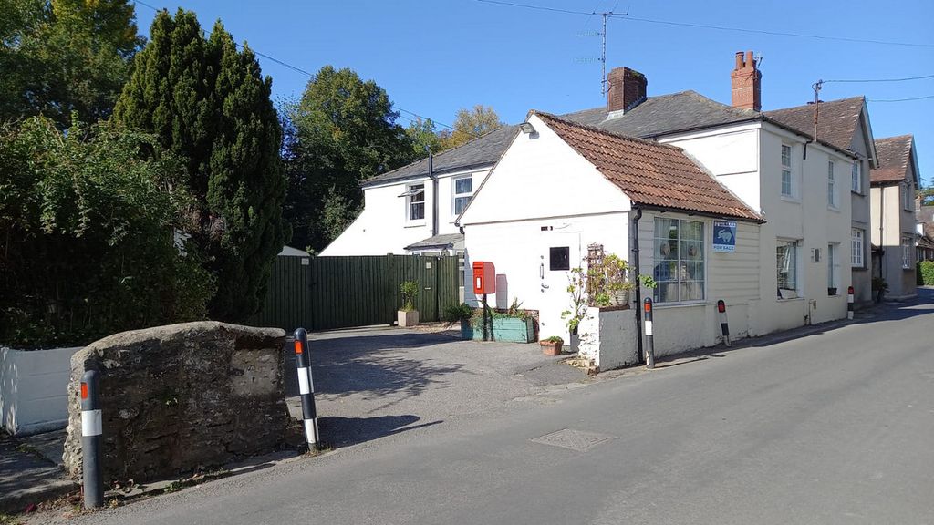 Property photo 1 of 18