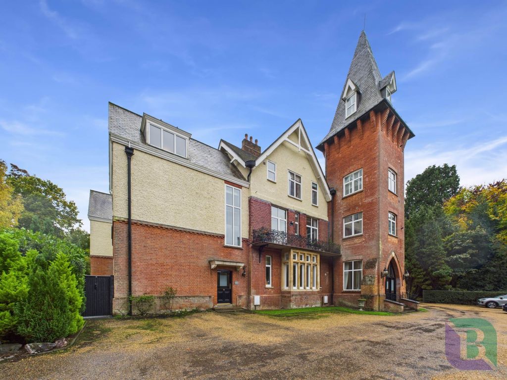 Property photo 1 of 23