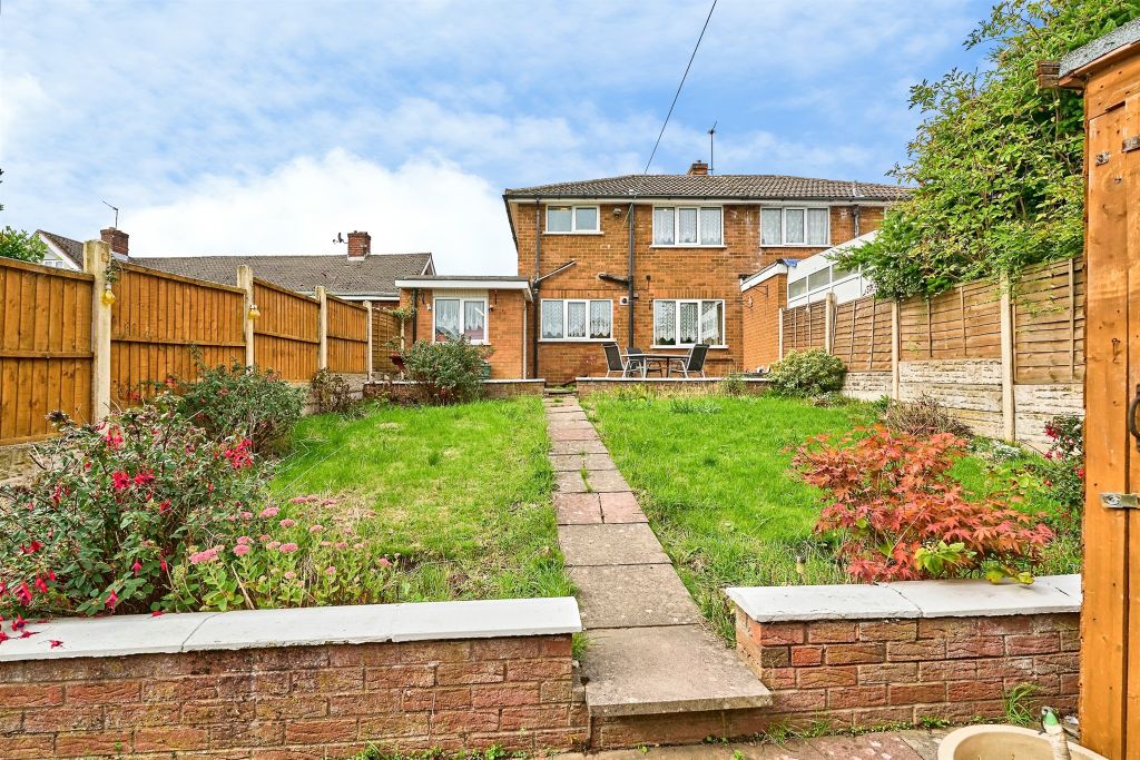 Property photo 2 of 19