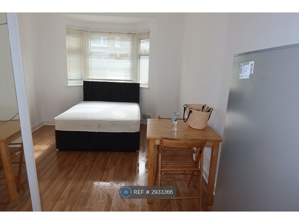 Property photo 3 of 8