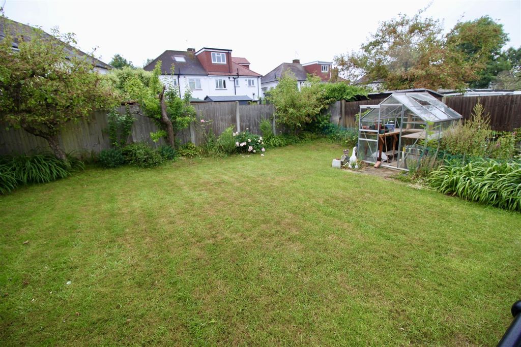Property photo 2 of 10 Rear