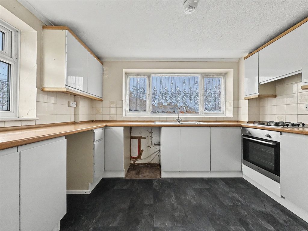 Property photo 1 of 10 Picture No. 16