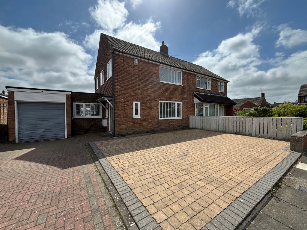 Property photo 3 of 14