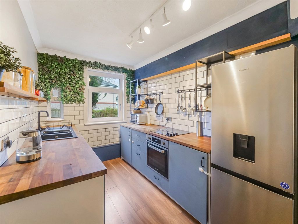 Property photo 3 of 16 Picture No. 20