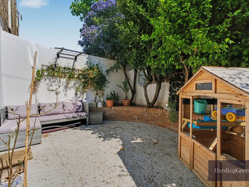 Property photo 3 of 11