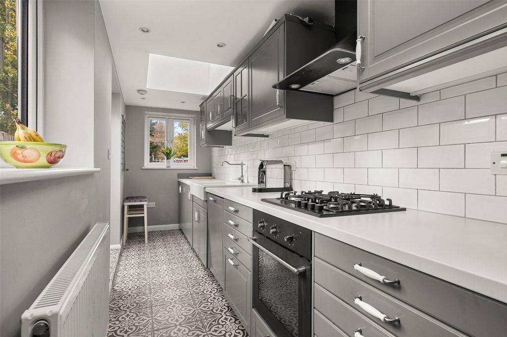 Property photo 3 of 12 Picture No. 01