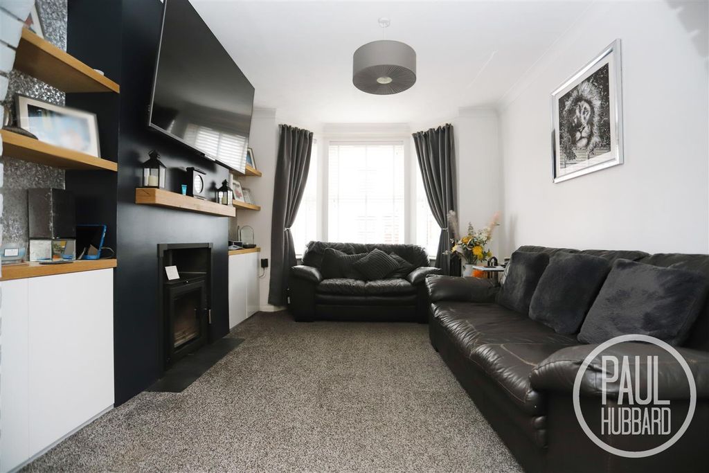 Property photo 2 of 13 Img_2727.Jpg