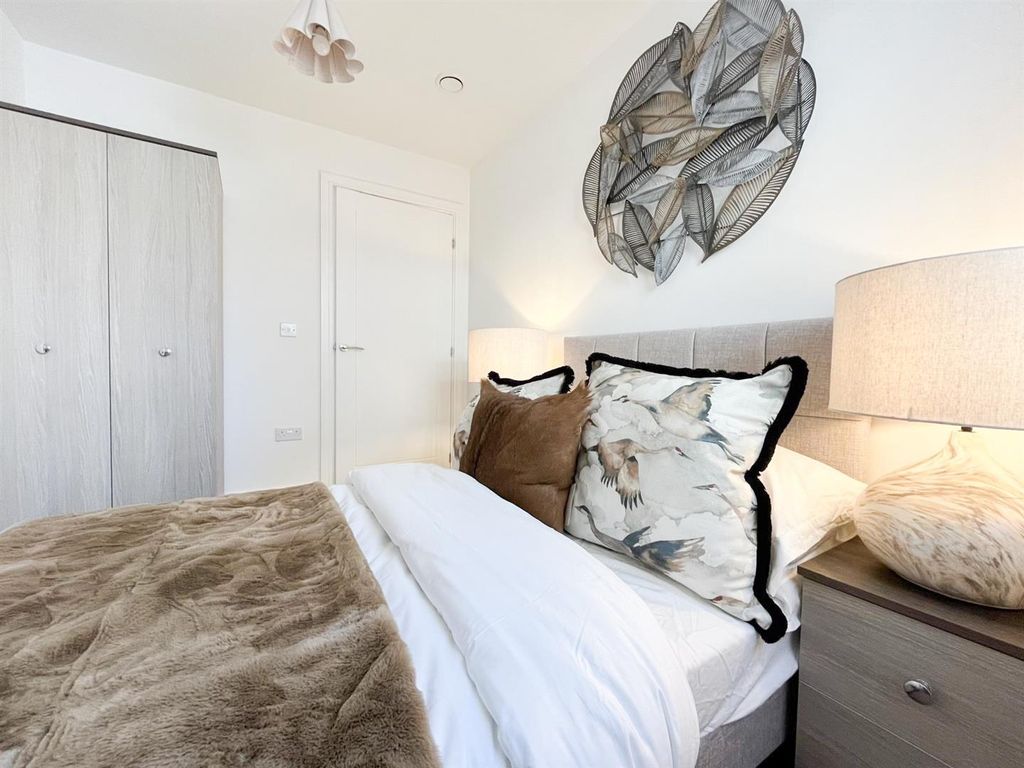 Property photo 3 of 10 Bedroom Two