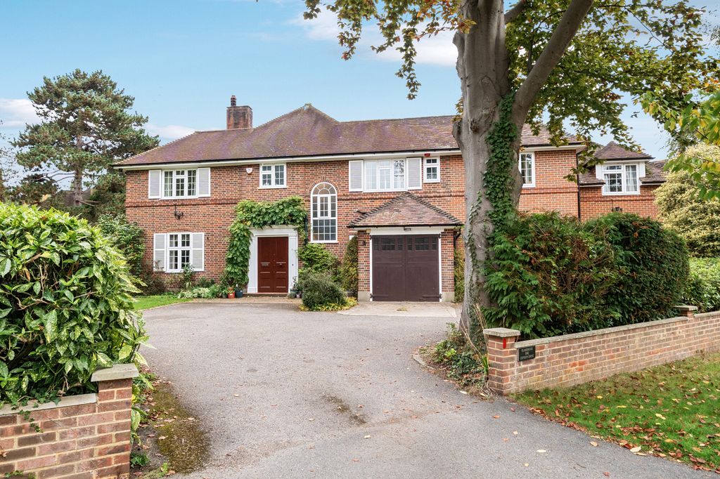 Property photo 1 of 19