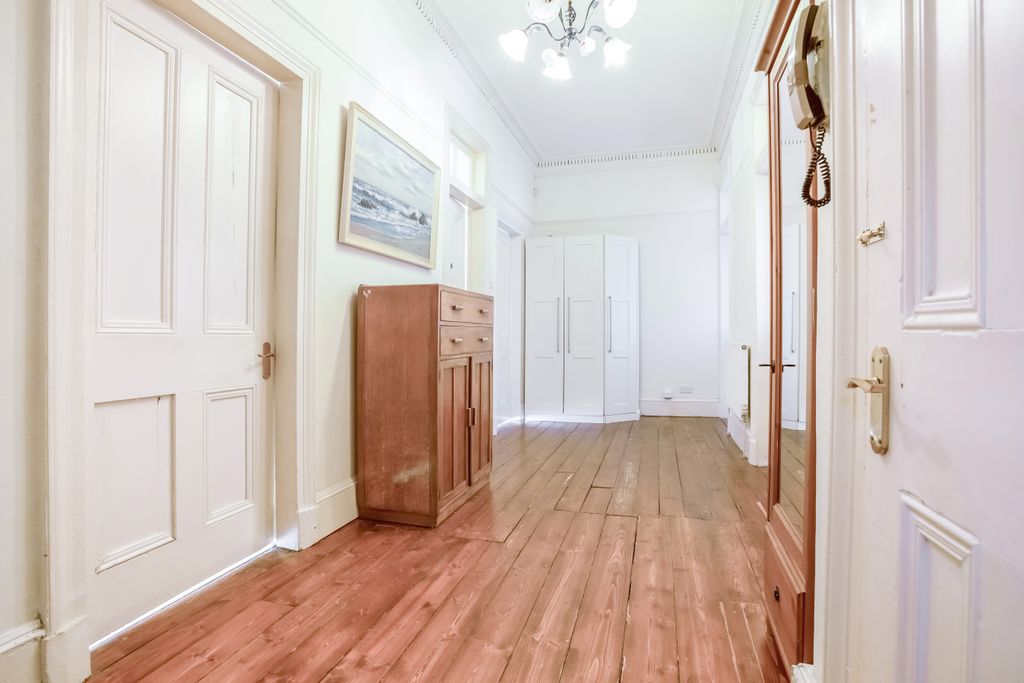 Property photo 3 of 15 2.5