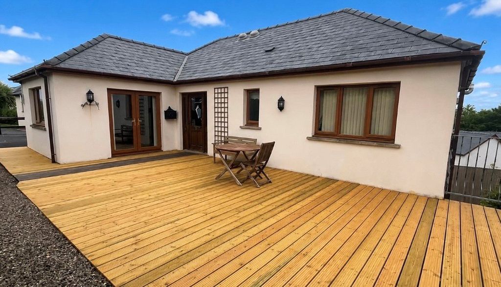 Property photo 2 of 25 Picture No. 60