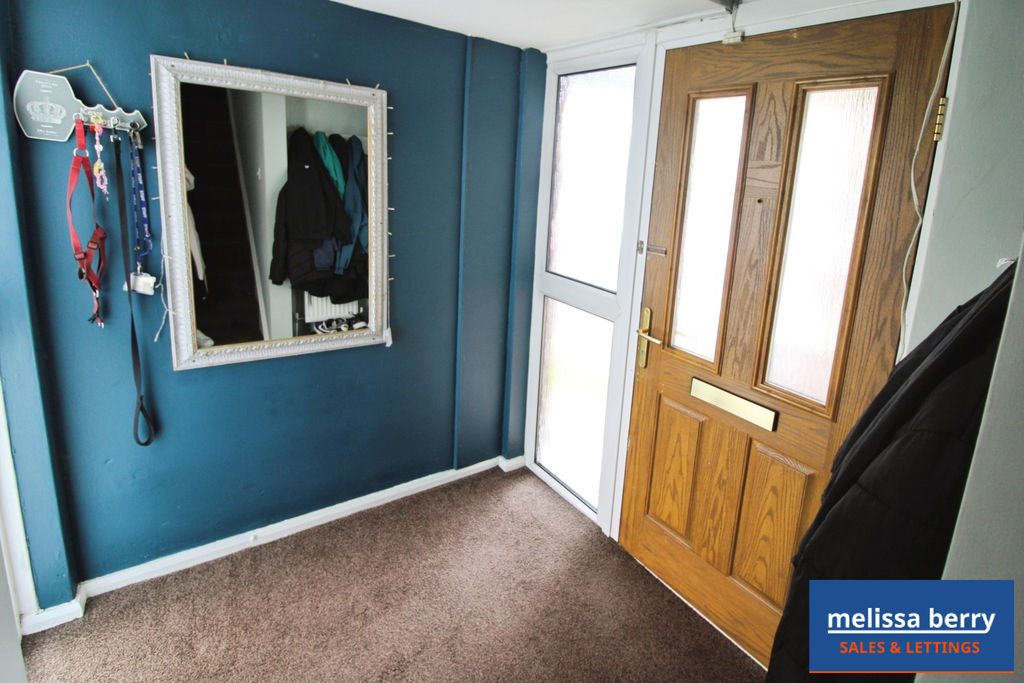 Property photo 2 of 33 Photo 4