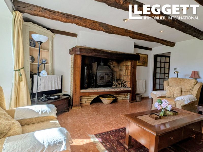 Property photo 1 of 10