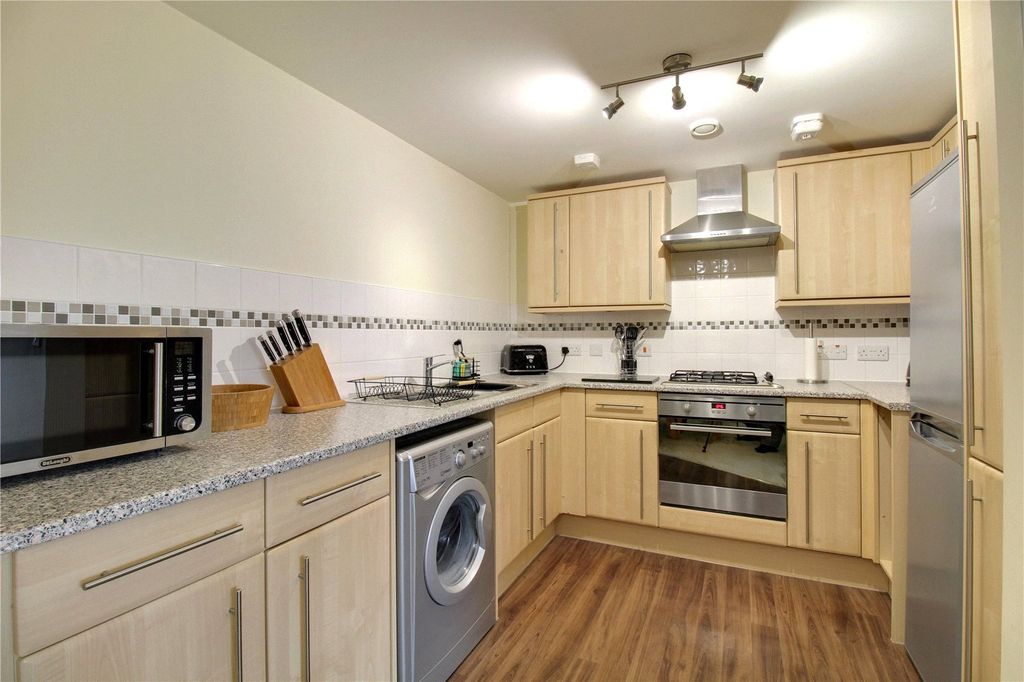 Property photo 3 of 12 Picture No. 06
