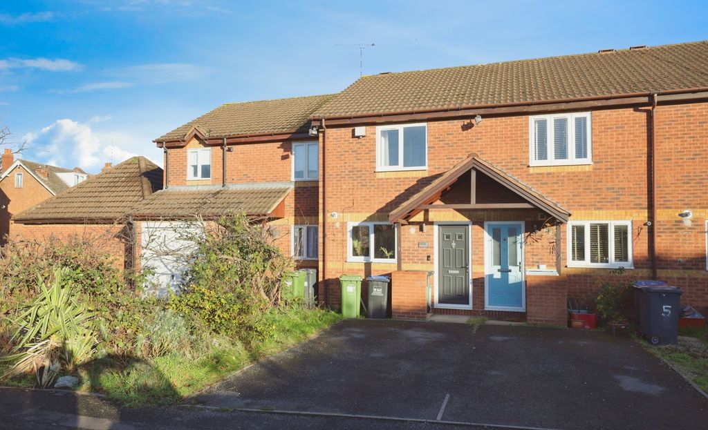 Property photo 1 of 9