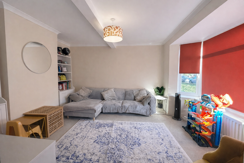 Property photo 2 of 11 Living Room