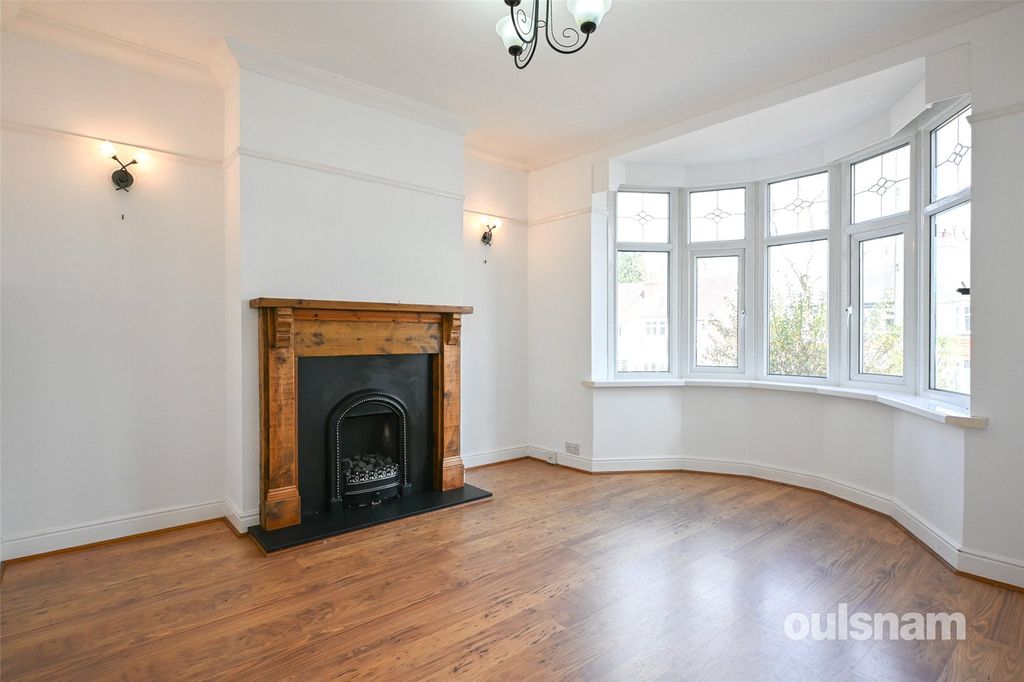 Property photo 2 of 36 Picture No. 13