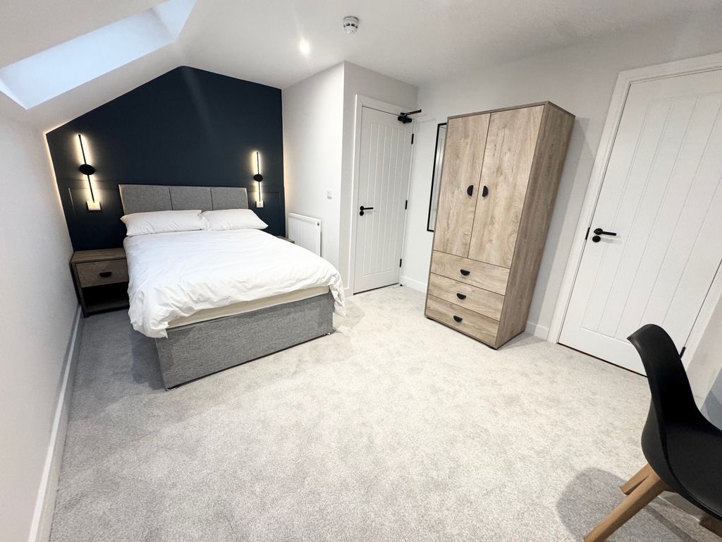 Property photo 1 of 15 Image