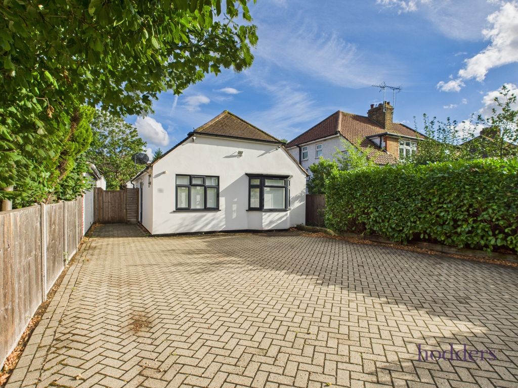 Property photo 1 of 28 Picture No. 05