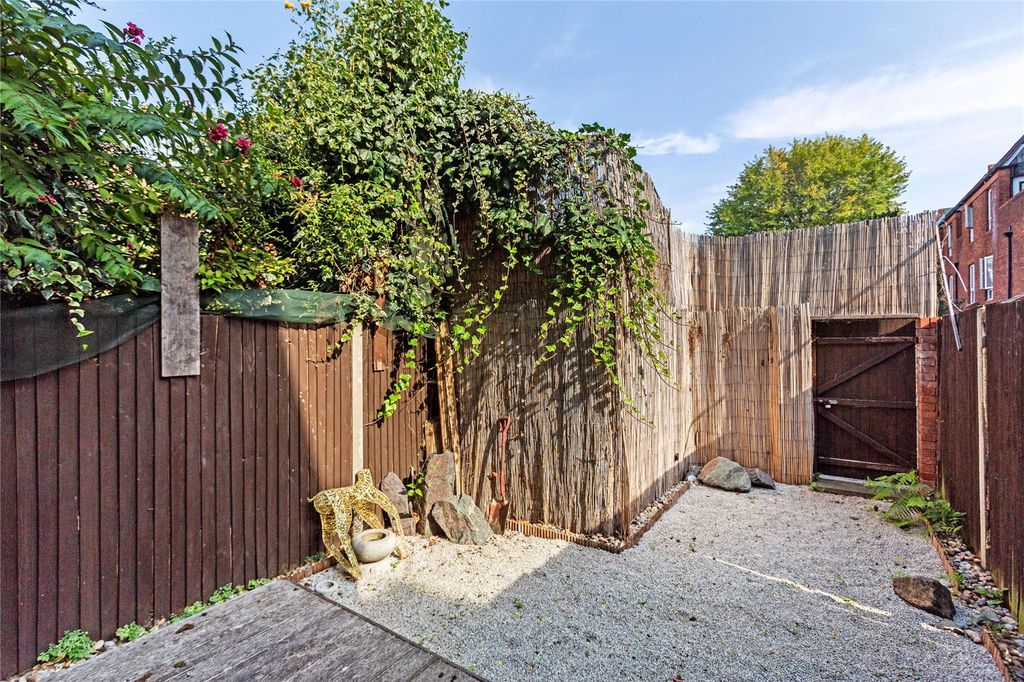 Property photo 2 of 18 Picture No. 06