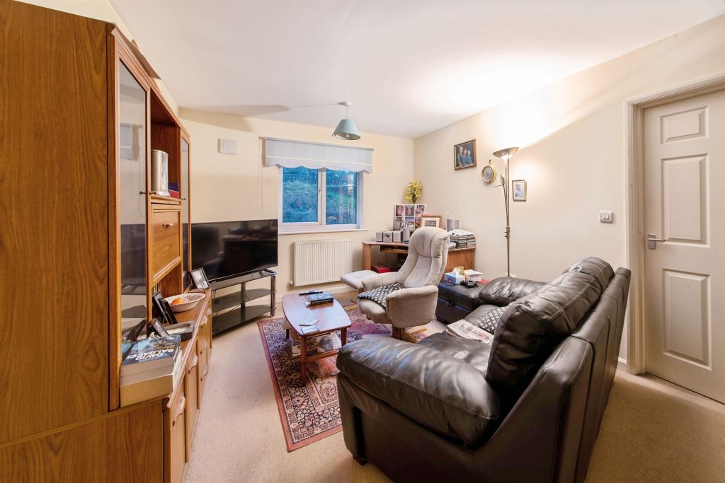 Property photo 2 of 11