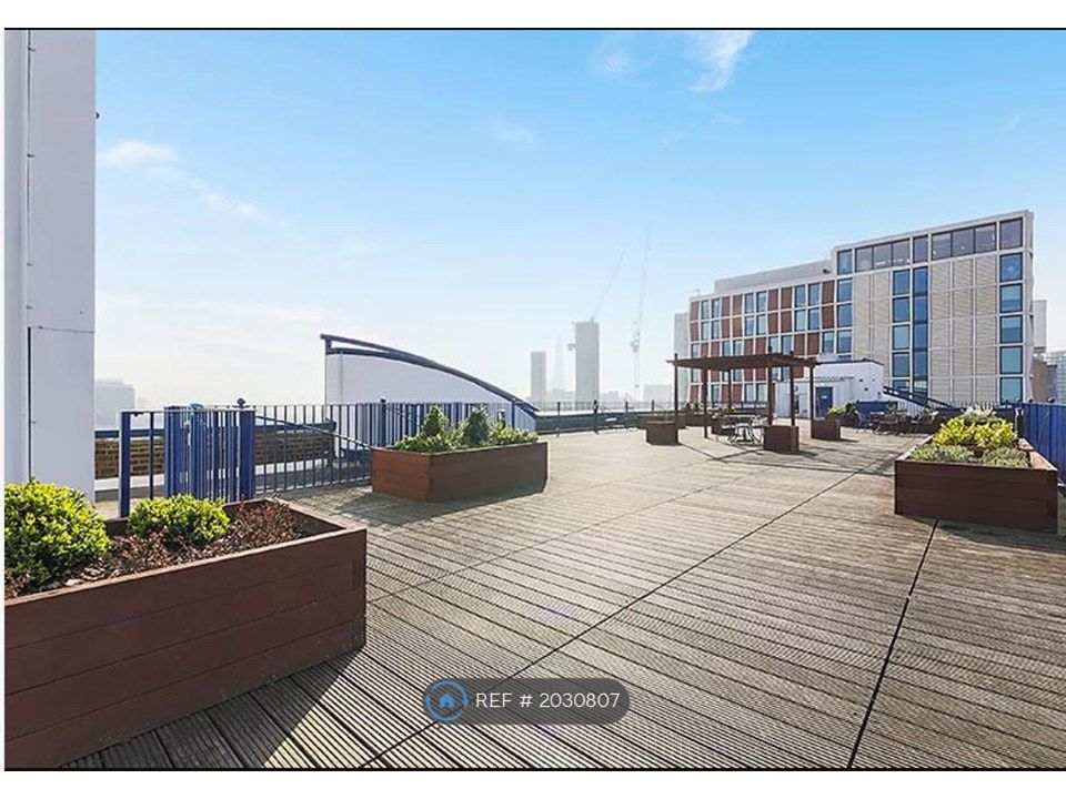 Property photo 3 of 11 Roof Terrace