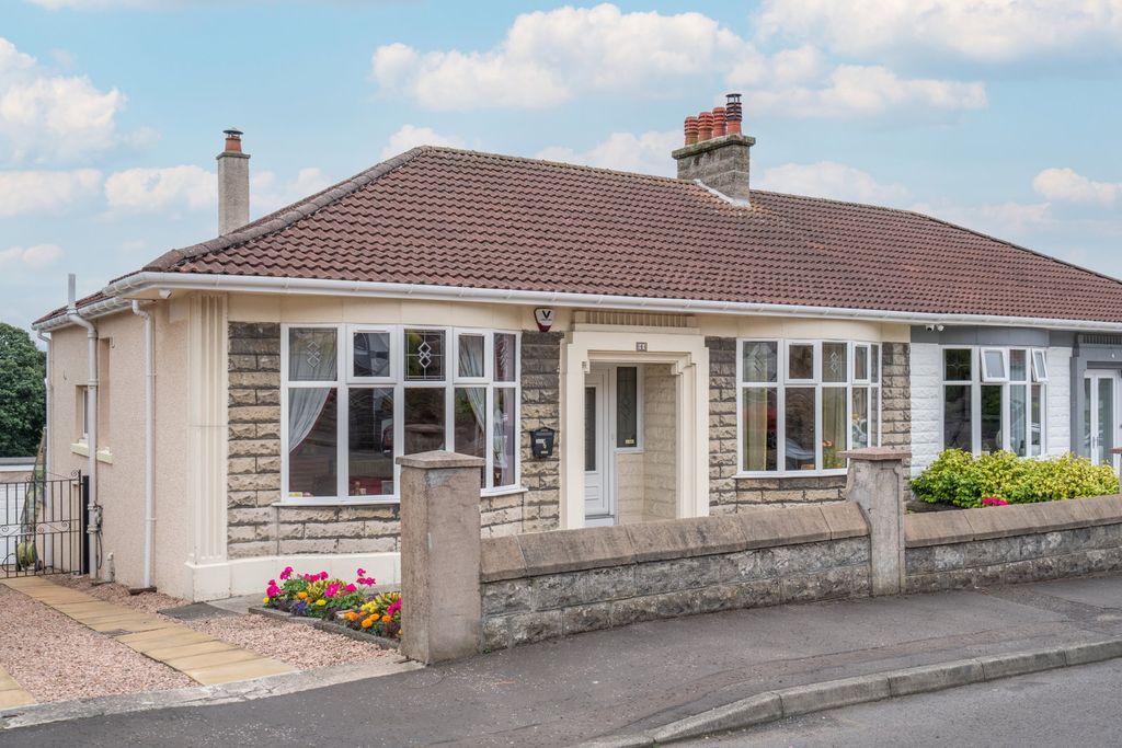 Property photo 1 of 31