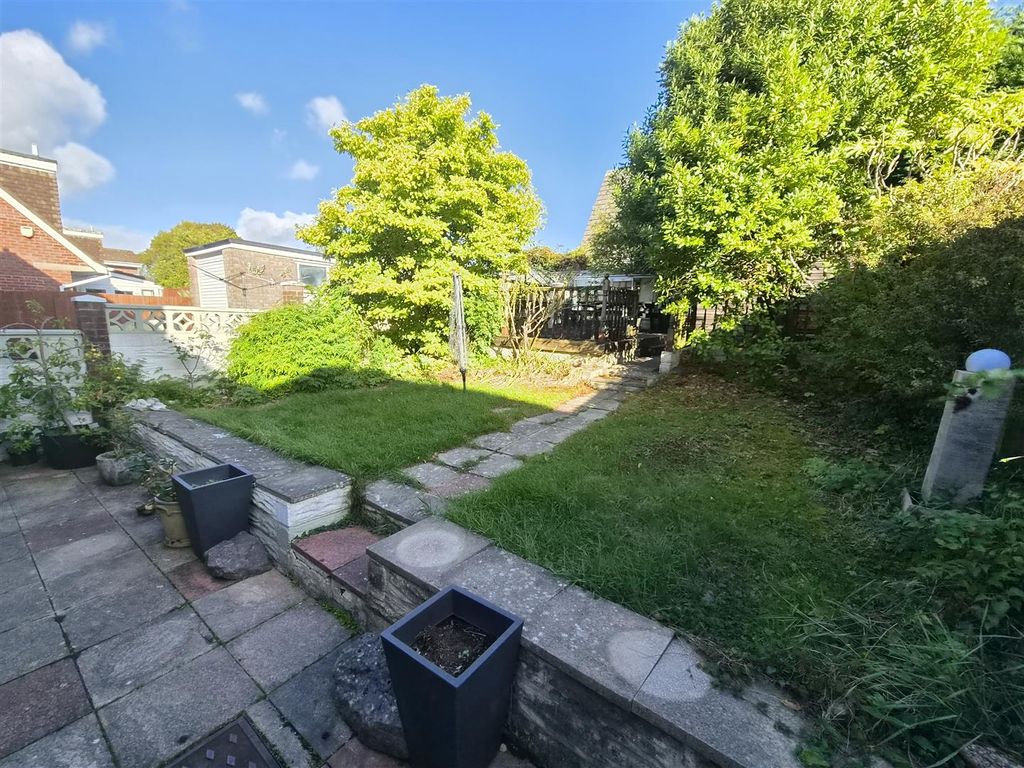 Property photo 3 of 19 77454.Jpg