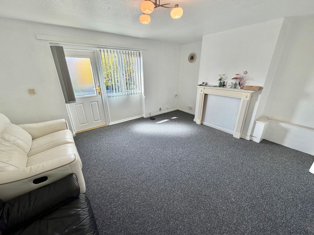Property photo 3 of 11 Image