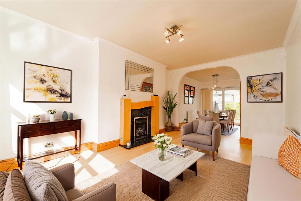Property photo 1 of 37