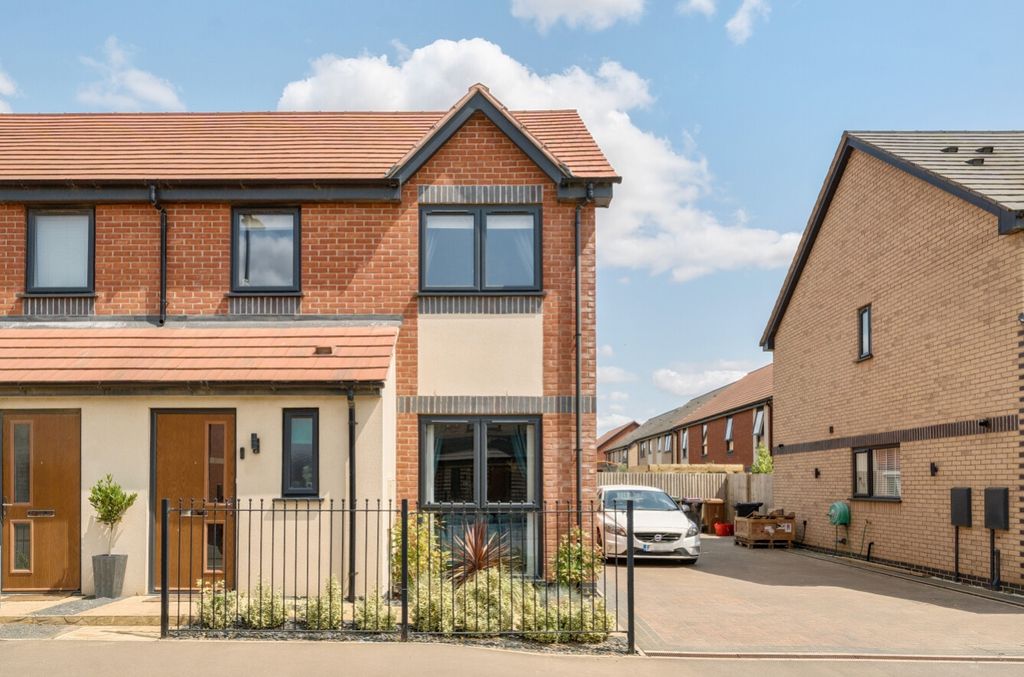 Property photo 1 of 21 1324898-1-68758De26B05d
