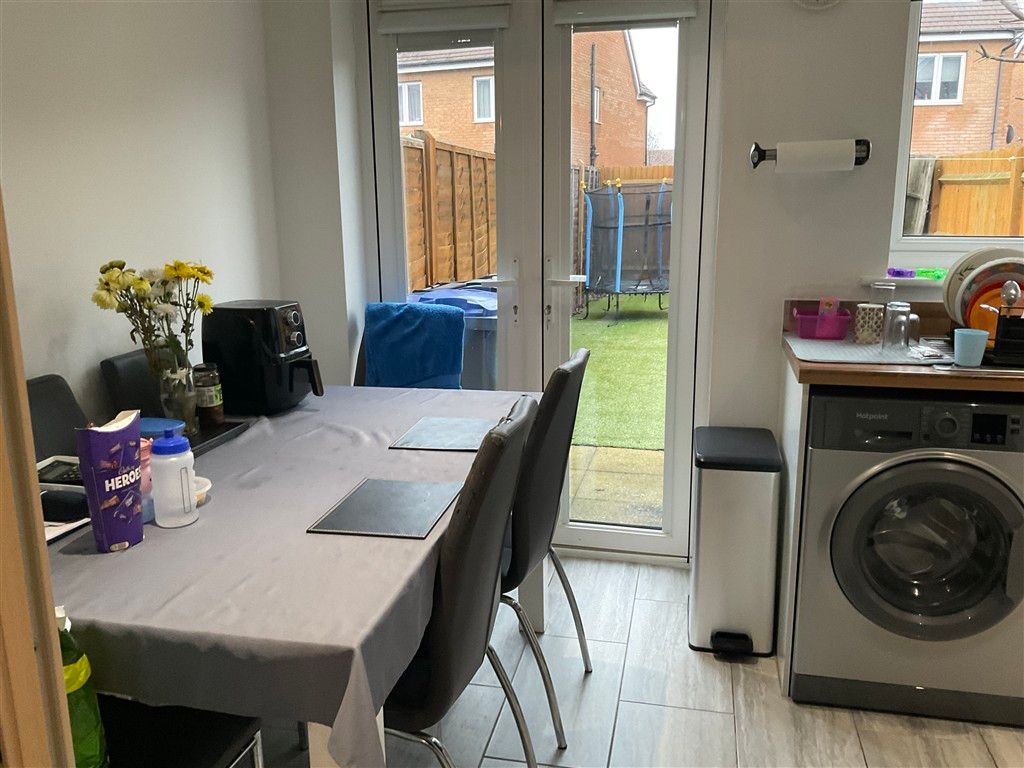 Property photo 3 of 11 Kitchen/Diner