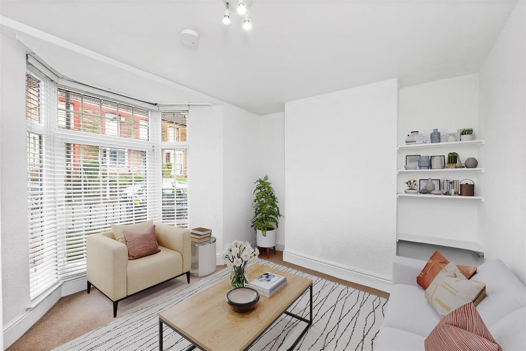 Property photo 2 of 15