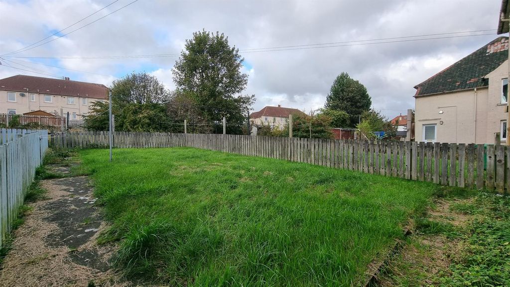 Additional image 12 of 2 bed flat to rentMyrtle Crescent, Kirkcaldy KY2