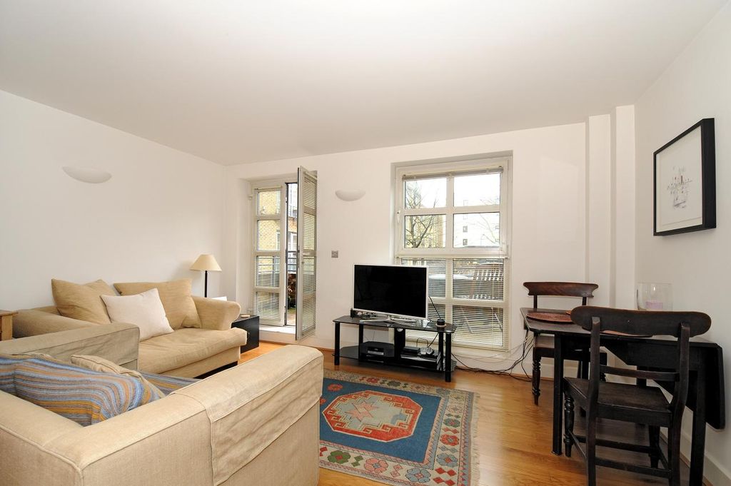 Property photo 3 of 8