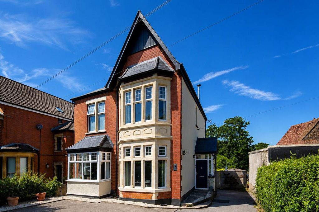 4 bed detached house for saleSt. Martins Road, Caerphilly CF83
