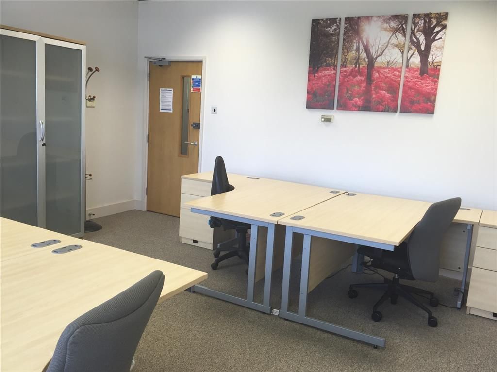 Property photo 3 of 6 Photo 5