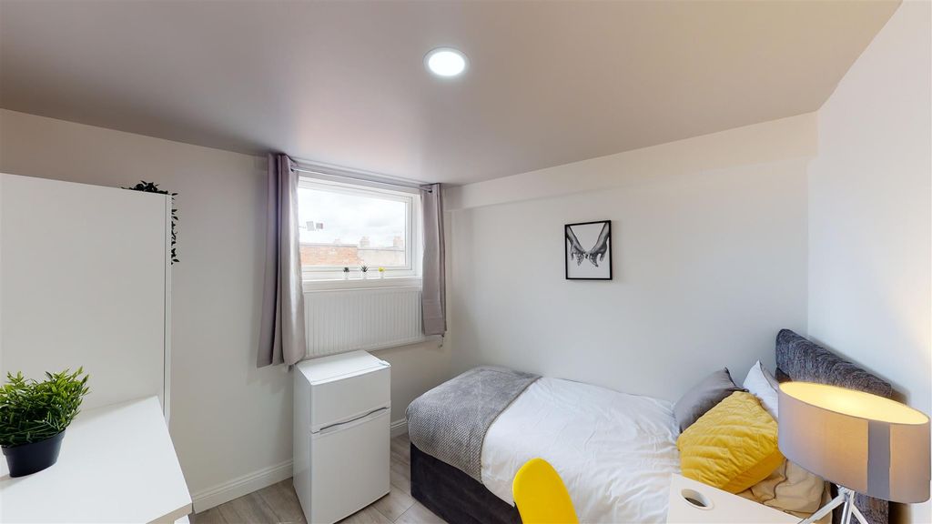 Property photo 1 of 5 1020-Harrow-Rd-05052021_094737.Jpg