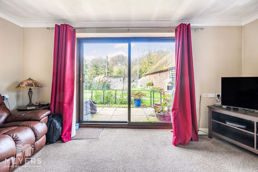 Property photo 3 of 20