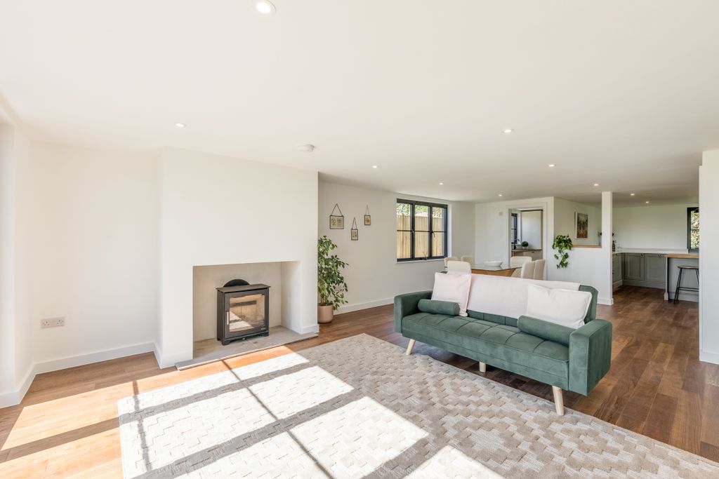 Property photo 3 of 19 The Hen House-6