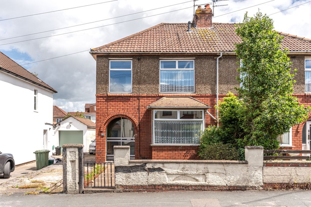 Property photo 1 of 18 1
