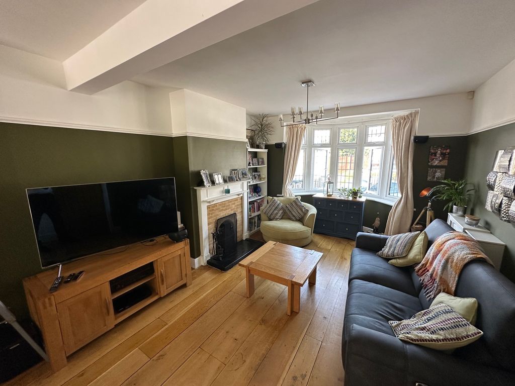 Property photo 2 of 16