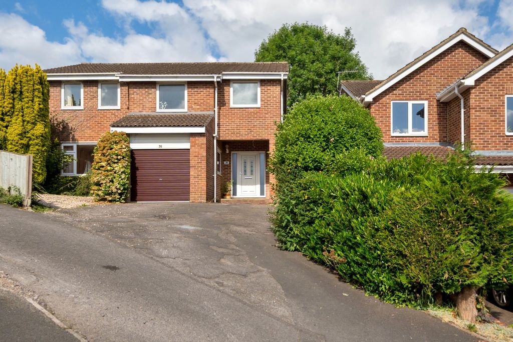 Property photo 1 of 26 1300560-1-683d989Fa6183