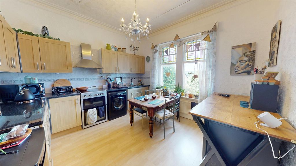 Property photo 2 of 5 Bingley Road Kitchen.Jpg