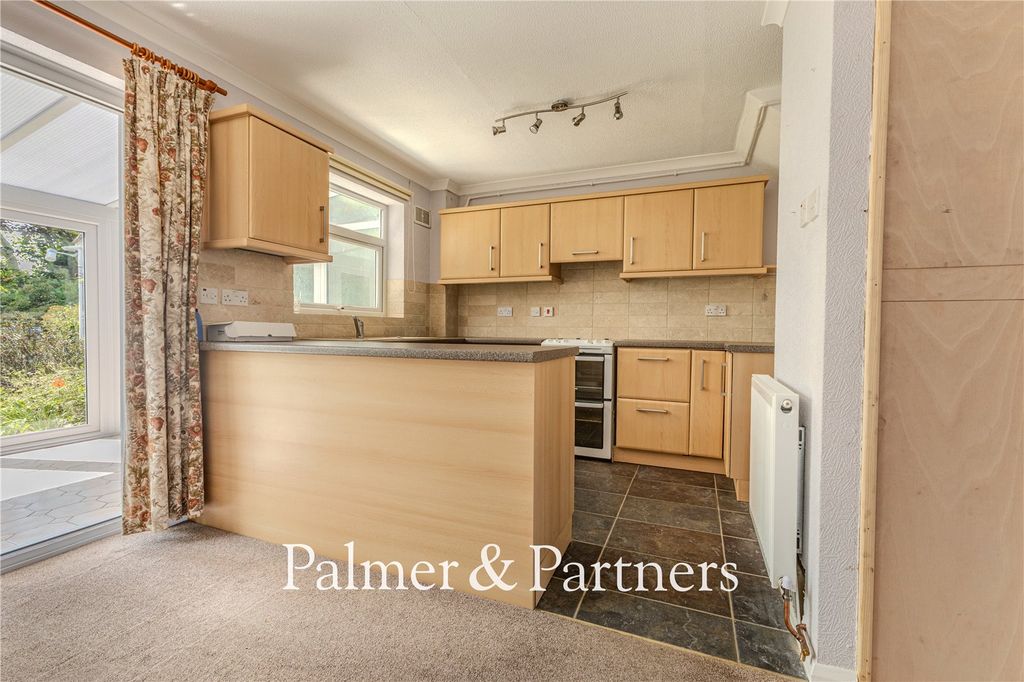 Property photo 3 of 16 Picture No. 01