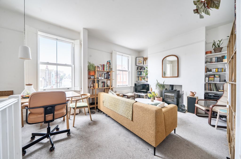 Property photo 2 of 9 1469442-22-6A203B...