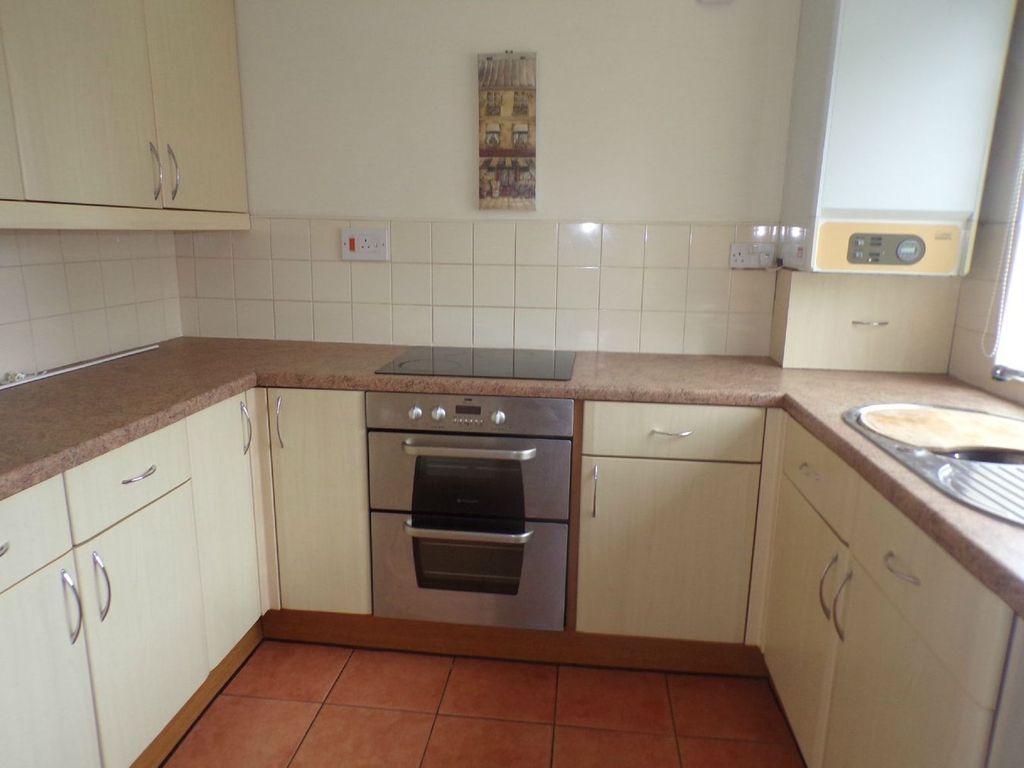 Property photo 2 of 11